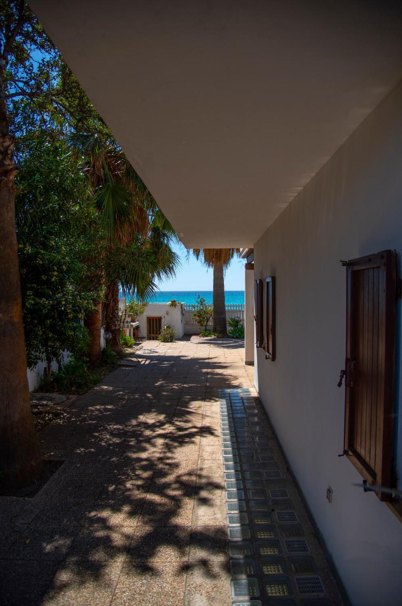 Villa By The Beach Sant'Andrea  Eksteriør billede